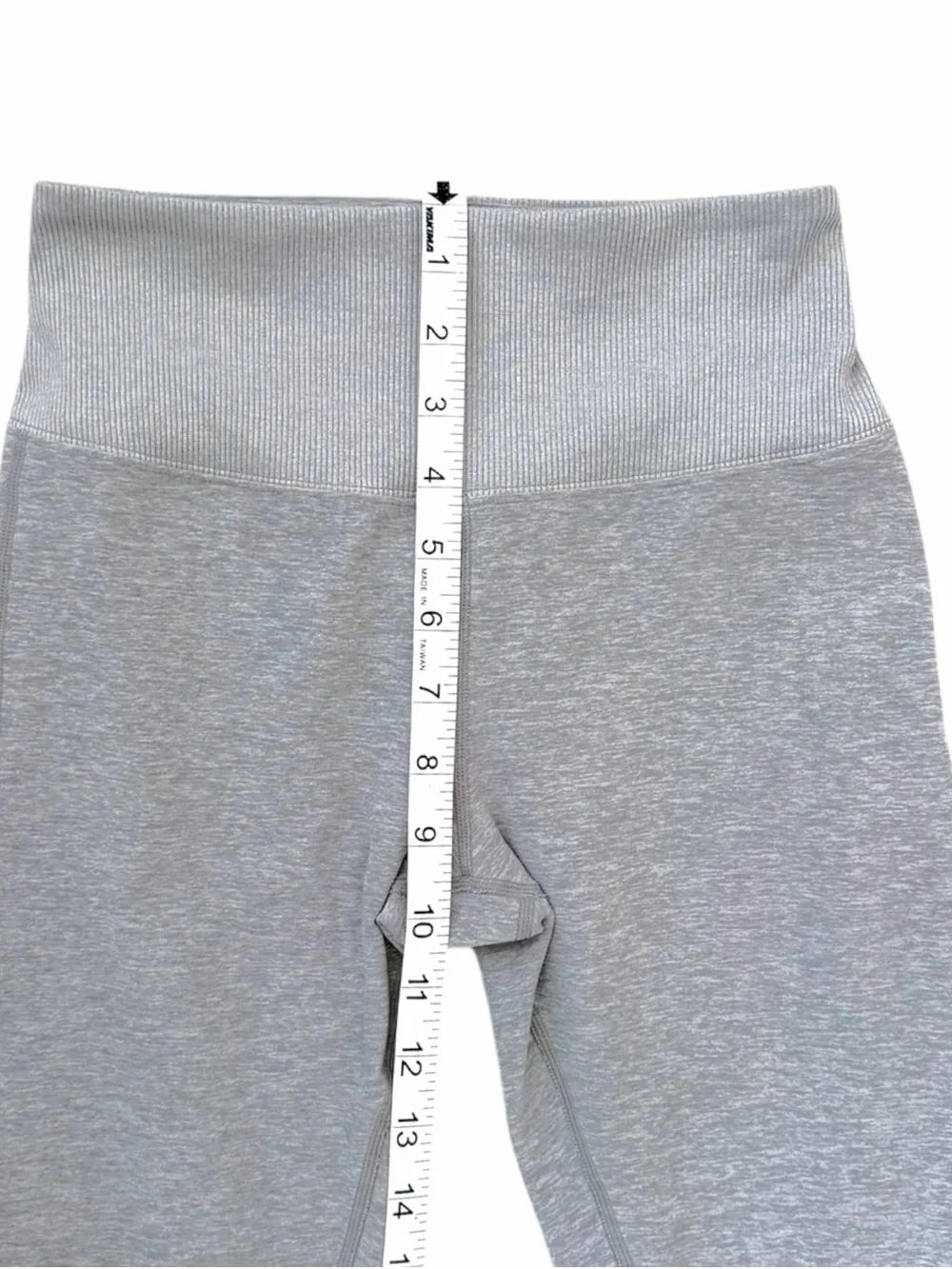 Alo Yoga | High-Waist Soft Lounge Legging in Athletic Heather Gray Size S
